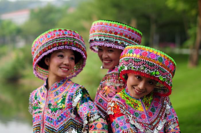 5.1摄影文章〖家姊妹花》获三等奖。贺英毅 摄-13607887212700.JPG