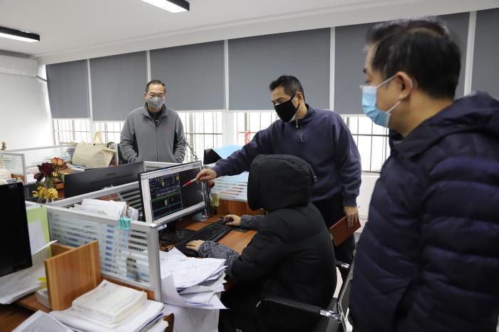 3.1钻研会商设计规划。林成斌 摄700.JPG