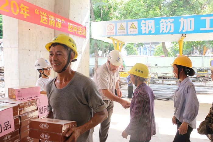 区工业设计院住宅项目送清冷。张钊林 摄.JPG