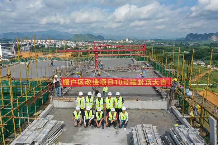 项目治理人员合照。卢瑞阳 摄.JPG