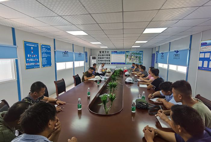 会议现场。 覃必英 摄.jpg