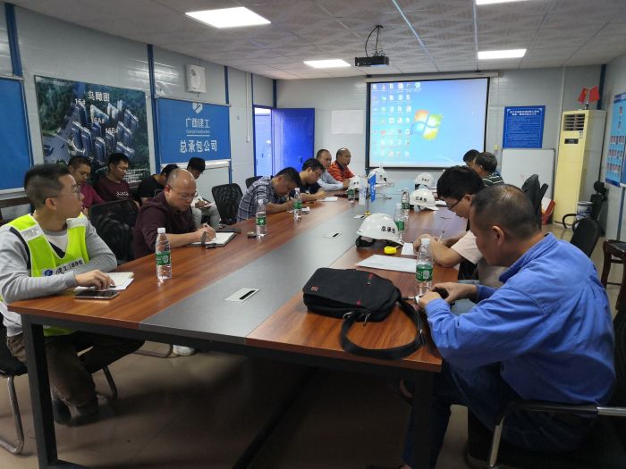 9军粮项目调研会现场。邓灿滨 摄.jpg