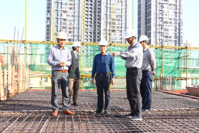 现场查抄领导。张钊林 摄.jpg