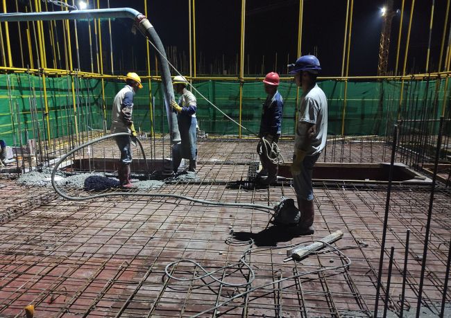 2浇筑混凝土现。ńㄍ迹.jpg