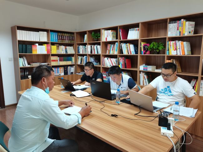 第二组答辩现场。李立云 摄.jpg