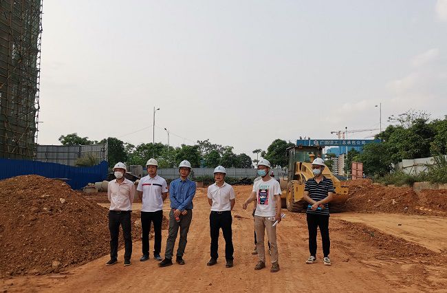 查抄现场。陈柳林 摄（建图）.jpg