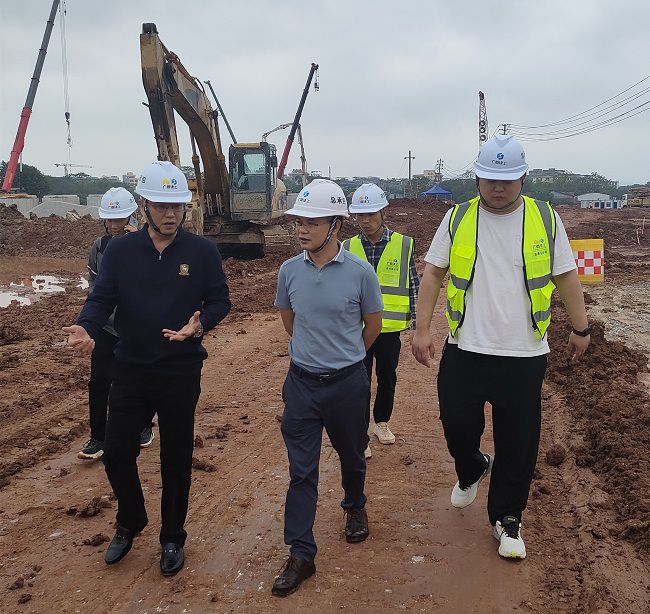 查抄领导现场。陆勤 摄（建图）.jpg