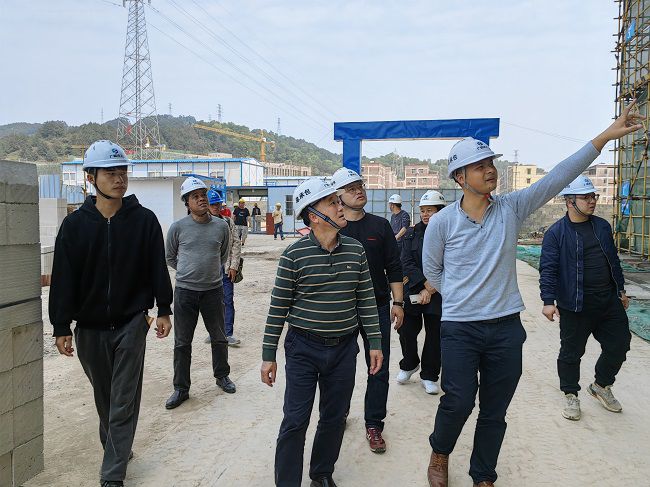 查抄现场。周珮 摄（建图）.jpg