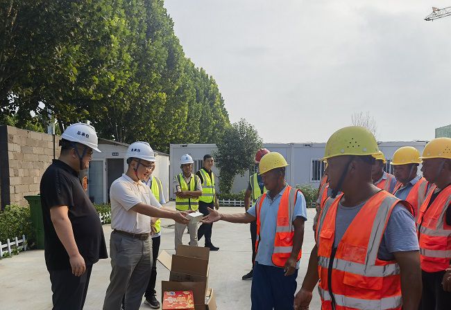 活动现场。杨醒晨 摄（建图）.jpg